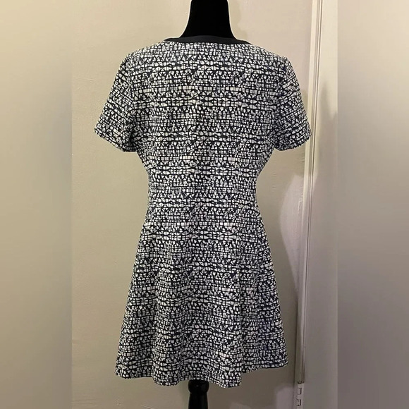 TORY BURCH NWOT Peninsula Tribal Geometric Dress in Blue - Picture 8 of 12